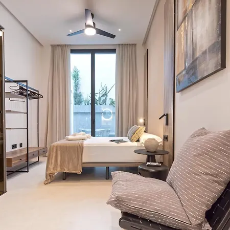 Magnificent Renovated 2Bd 2Bth Duplex With Backyard - City Centre Málaga Exterior foto
