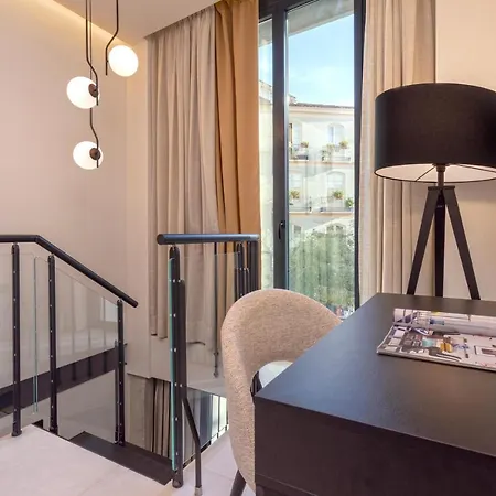 Magnificent Renovated 2Bd 2Bth Duplex With Backyard - City Centre Málaga Exterior foto